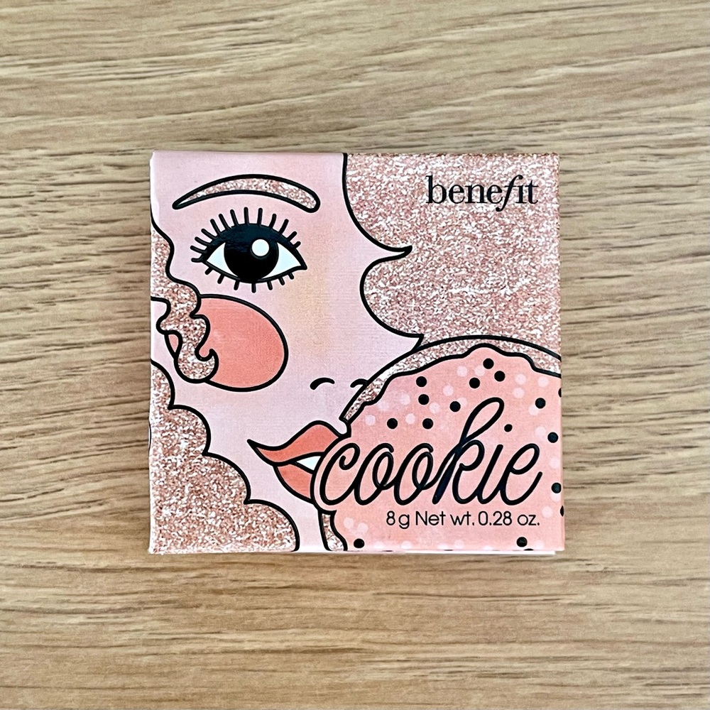Benefit Cosmetics Cookie Highlighter